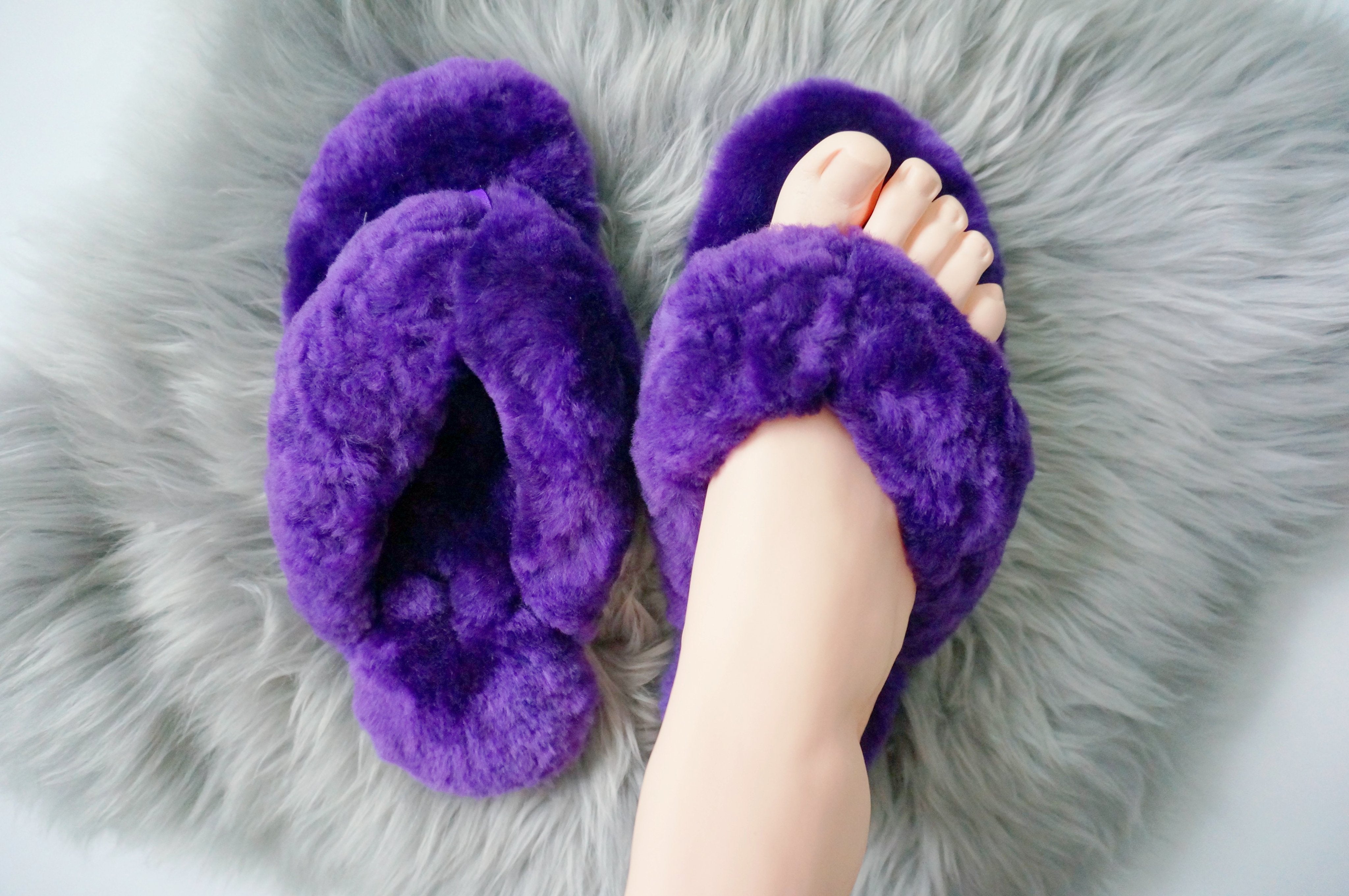 Australian Sheepskin Fluffy Flip-flop - purple – Sheepskin Elite